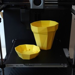 Blumentopf Glitch - Retro Gaming Pflanzendeko kaufen | 3D Studio